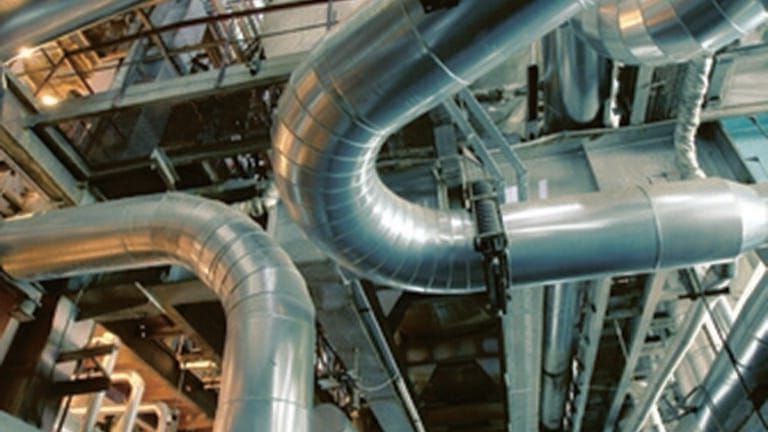 What does it mean when a gas detector displays negative readings?