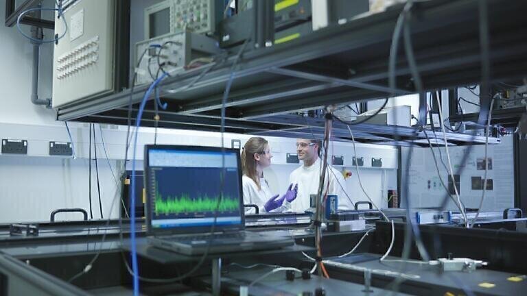 Lasers Reveal the Secrets of Plant Cell Walls