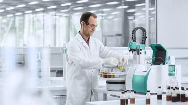 Making your quality control of hydraulic and lube oils more efficient
