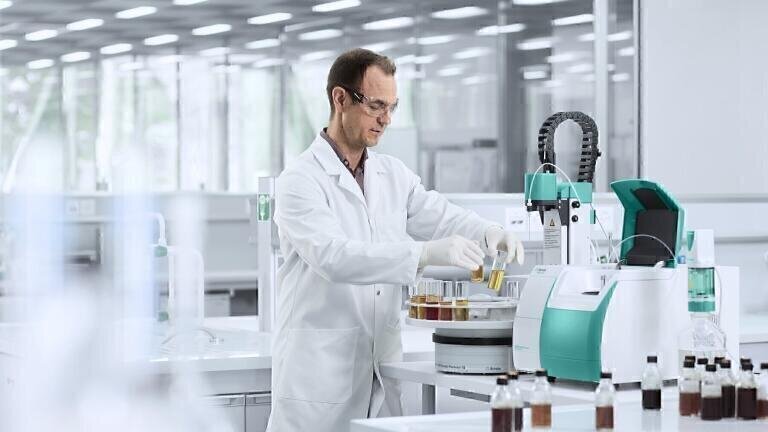 Making your quality control of hydraulic and lube oils more efficient