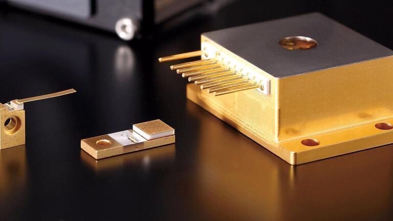 Quantum Cascade Lasers for Environmental Gas Monitoring  