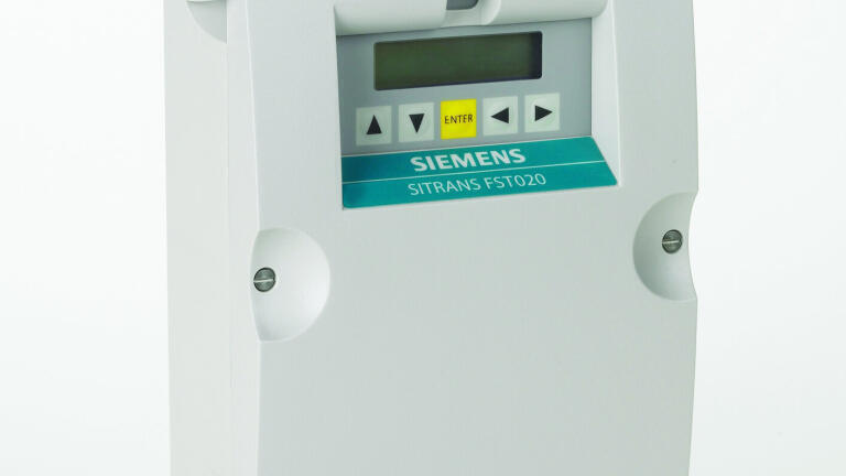 Easily applicable clamp-on ultrasonic flowmeter