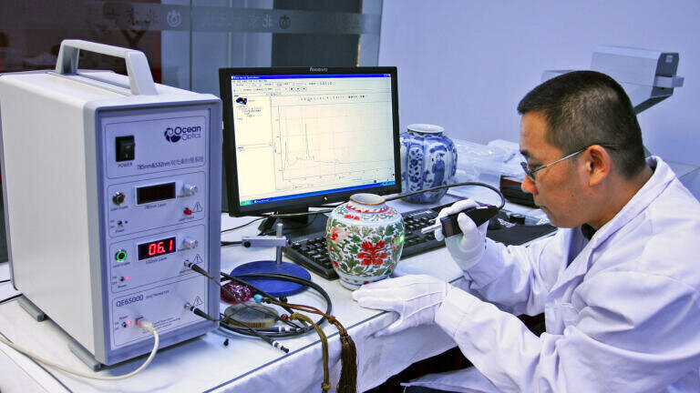 Spectroscopy brings science to ceramics evaluation at Beijing Antique City