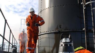 Tackle Offshore Hydrocarbon Dangers with Wireless Safety Net