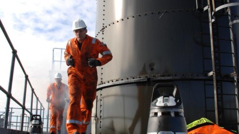 Tackle Offshore Hydrocarbon Dangers with Wireless Safety Net