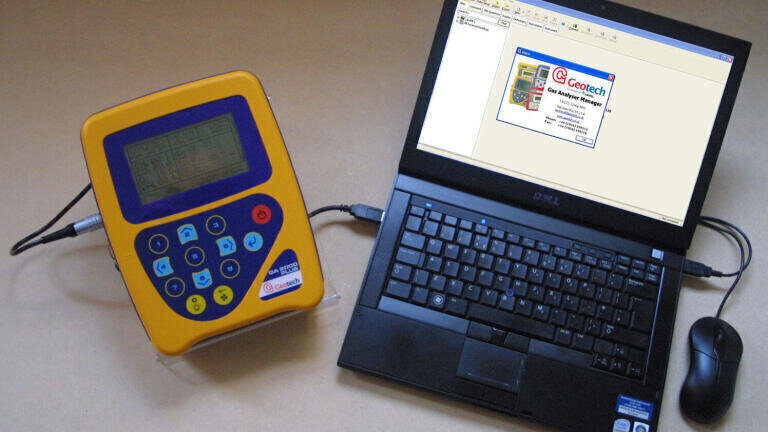 Geotech GA2000 downloads gas analysis and GPS data via its Gas Analysis Manager (GAM) program