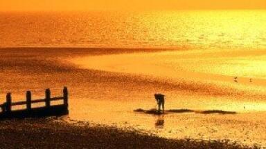 South England coastal towns told to prepare for climate change