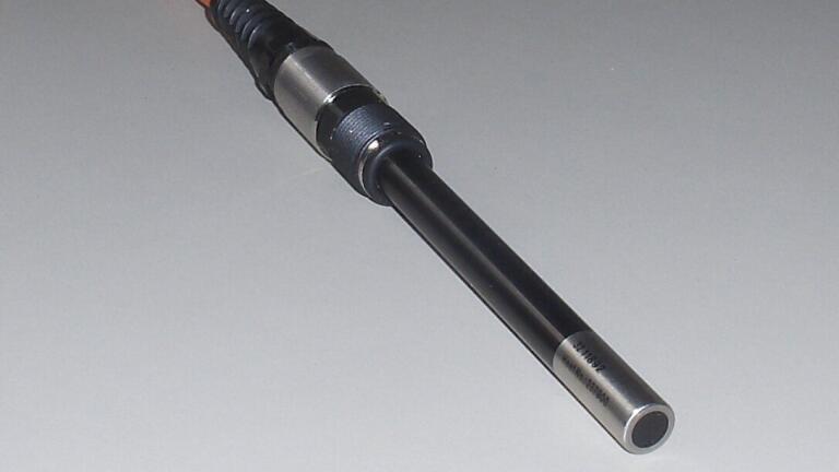 New Dissolved Oxygen Probe as Small and Compact as a pH Electrode