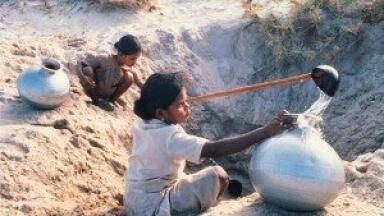 Air and noise pollution remains, but water quality improving in India