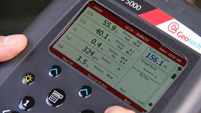BIOGAS 5000 with full-colour, easy-to-read screen