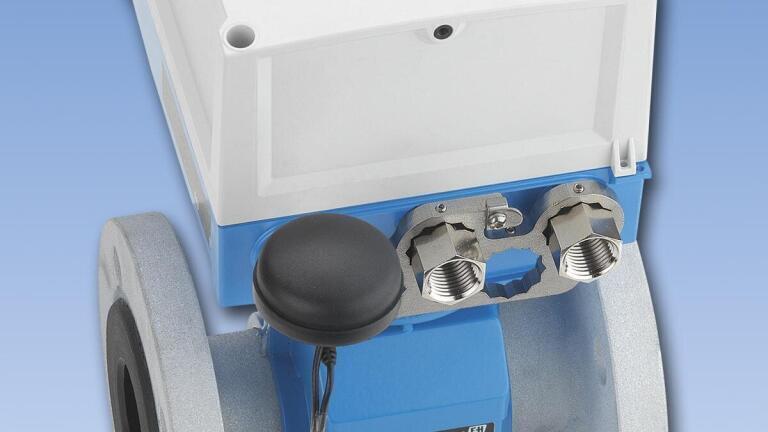 Electromagnetic Flowmeter with Cellphone Access