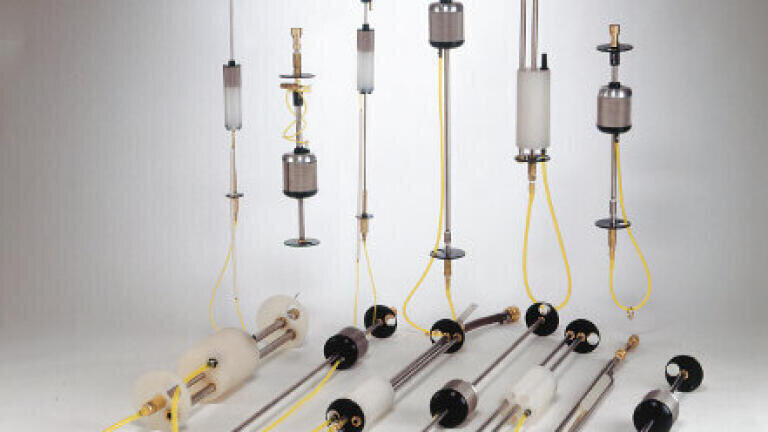 Geotech skimmers rise and fall with the product while air-driven bladder pumps extract contaminant.