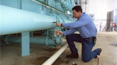 Oil refinery agrees to pilot test new wastewater treatment system