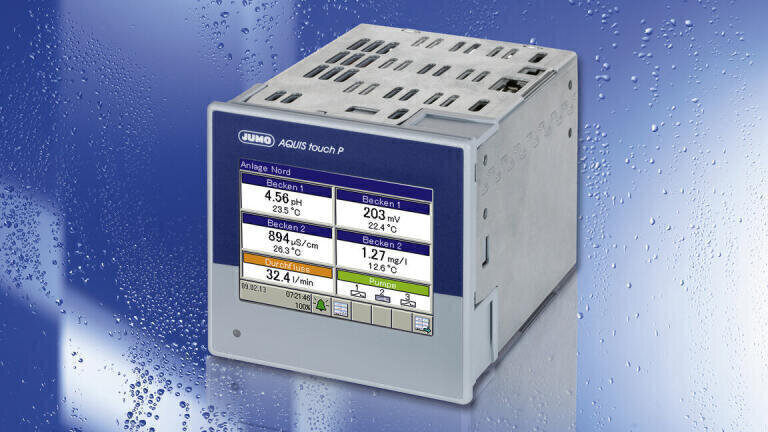 Compact Multichannel Measuring Device for Liquid Analysis