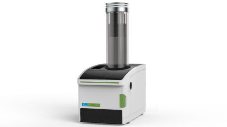 New Generation of Tandem Mass Spectrometer