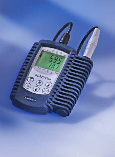 Portable Electrochemical Conductivity Meter
