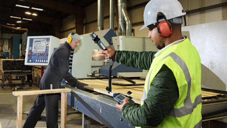 Get to grips with Noise and Dust Monitors at Safety and Health Expo 2014