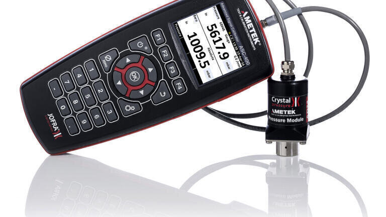 Multi-Signal Calibrator with Single-Layer Interface for Ease of Use