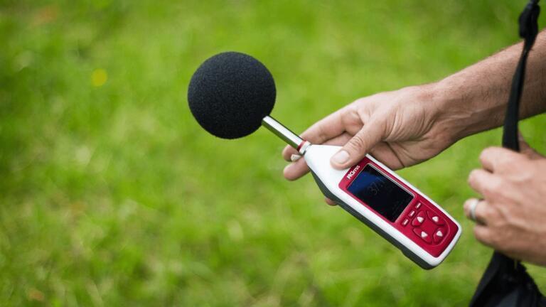 Clutching at Straws to Come Up with Noise Level Solution