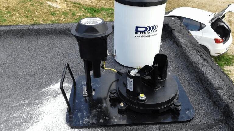 Rain gauge