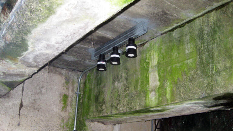 Triple Validation of Sluice Levels for the EA