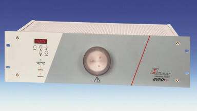 NOx converter with increased long-term stability and reduced energy consumption