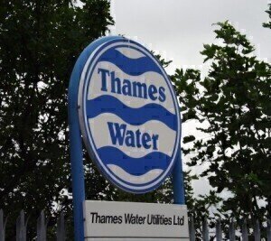 Thames Water admits to polluting river 