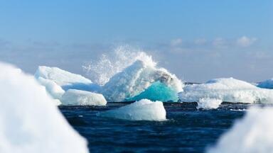 What Are Antarctic Rifts and Are They Still Growing?