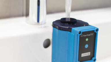 New Flow Rate and Temperature Measuring Instrument