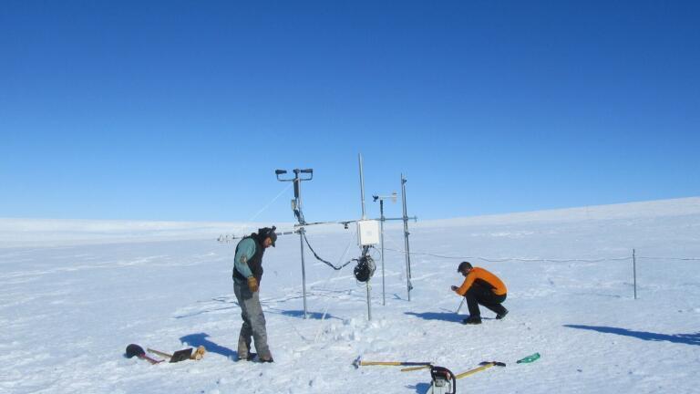 The APRES3 campaign is a long term project with the aim of measuring precipitation in Antarctica, as well as monitoring climate change to understand the effect this has on the ice sheets. Biral’s VPF-730 Visibility and Present Weather Sensors form a part of an extensive range of equipment being used by the group, to help draw conclusions on the rate at which snow falls on the surface of Antarctica.