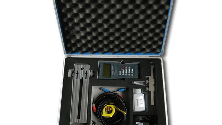 Ultrasonic Meter Used for Aquatic Exhibits in UK Zoos