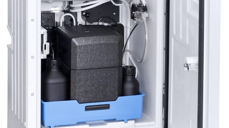 Ammonium analyser
Liquiline System CA80AM