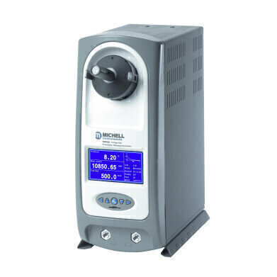 Integrale cooled mirror hygrometer saves money in compressed air and gas manufacture