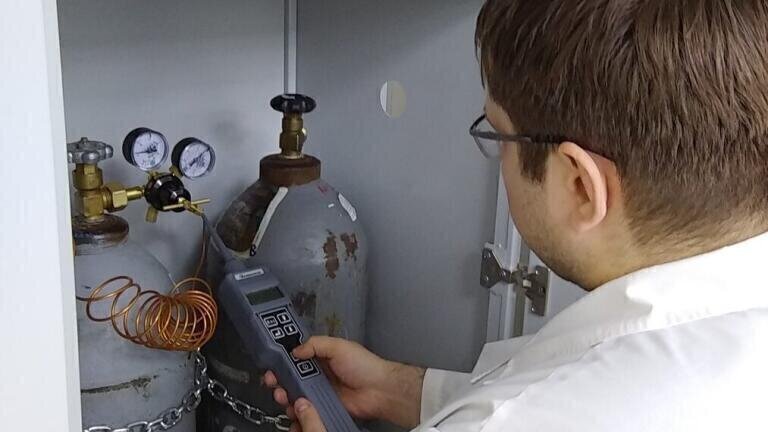 Ion Science Gascheck Gas Leak Detector Used by Russian Bioanalytical Laboratory