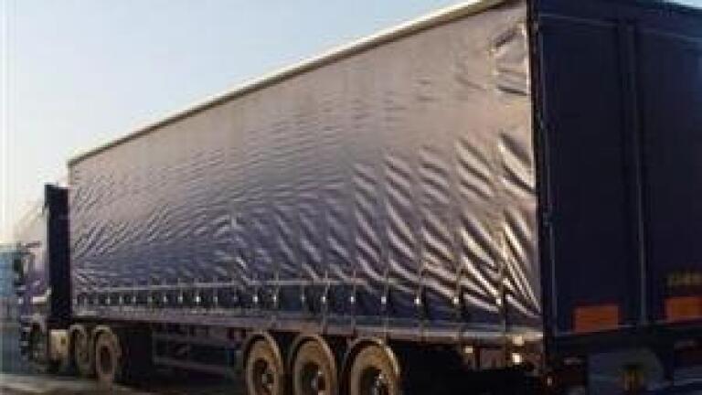 California to offer aid to truckers on air quality
