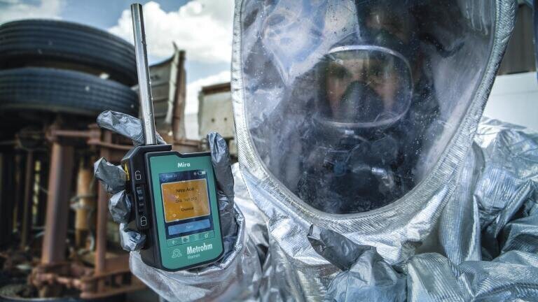 New Handheld Material Identification System for First Responders
