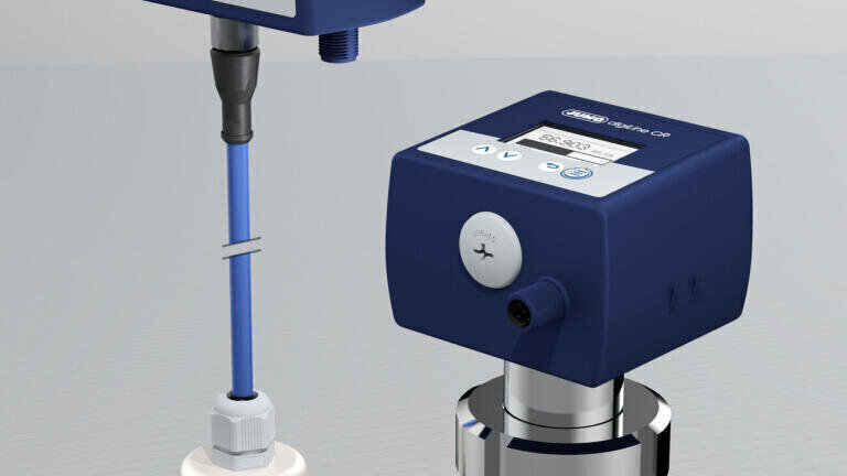 Digitalconductivity transmitter sensor technology with IO-Link