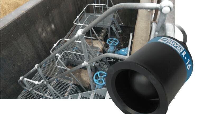 Radar level sensor for challenging applications
