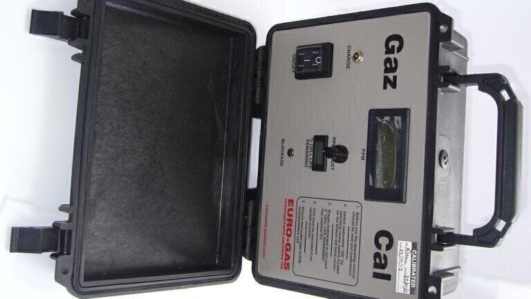 GazCal Chlorine Gas Generator for site and laboratory test and calibration