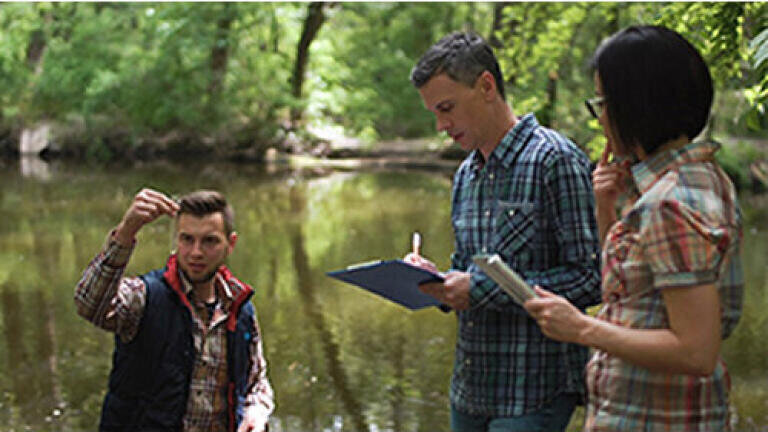 Evaluating Field-Testing Options for Nutrients in Rivers