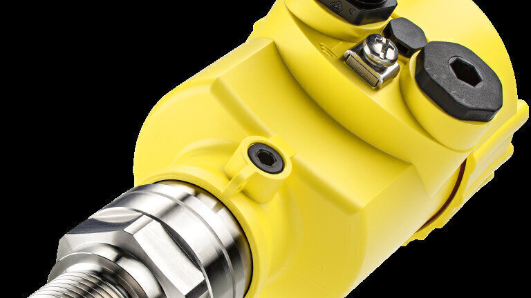 Radar measurement technology is gradually replacing ultrasonic measurement technology in the wastewater industry. The picture shows the VEGAPULS 64, which has proven to be a real problem solver thanks to its high frequency.