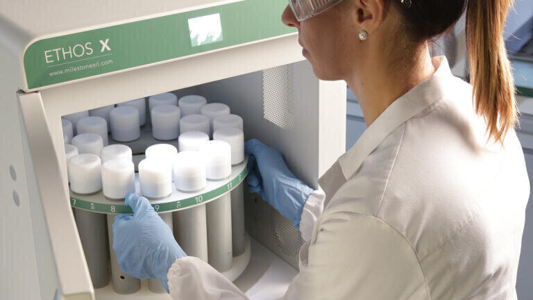 The extraction system specifically designed for environmental applications