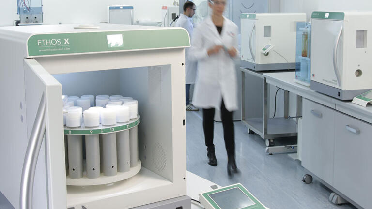 Questions & Answers about performing dioxin extraction on environmental matrices