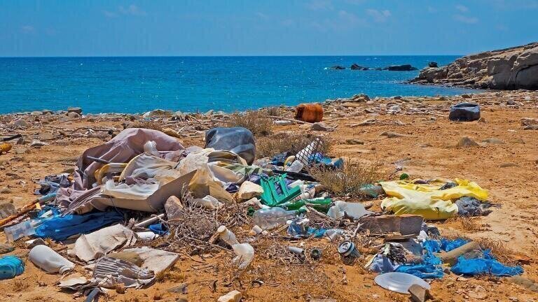 How Does Plastic in the Ocean Affect the Air?