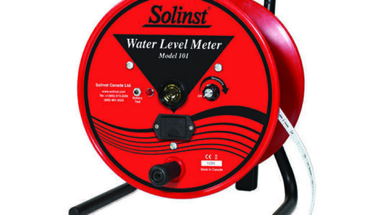 Dependable flat tape water level meter