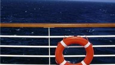Cruise lines 'to stop dumping sewage in Baltic'