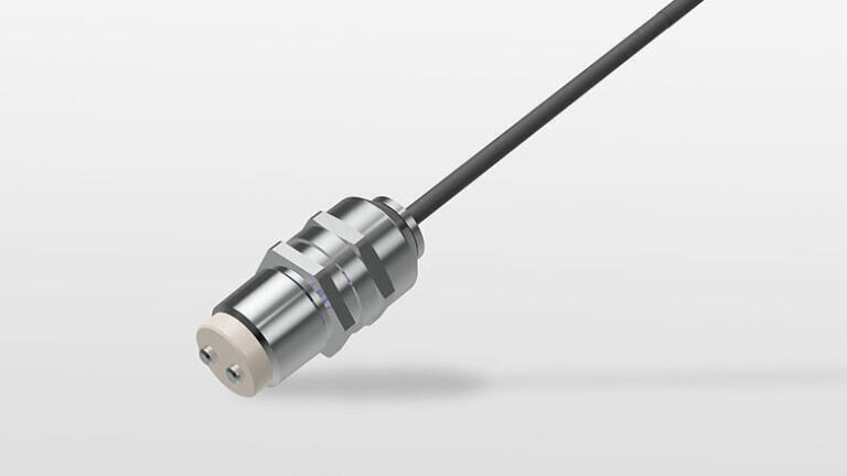 The new compact class in conductivity measurement