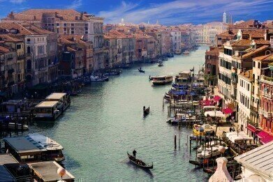 How Coronavirus Cleared Venice's Waters