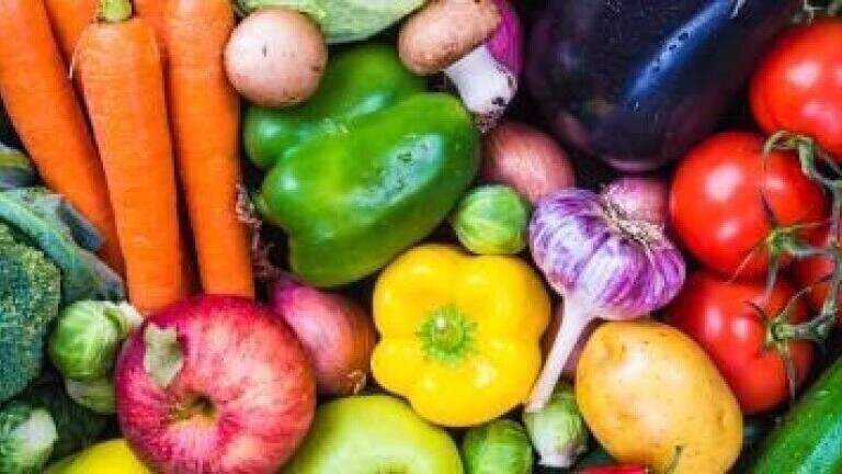 Browsable charts simplify the task of tracking trends in pesticide residues in foods