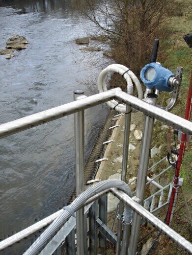 Wireless Transmitters Monitor River Water Temperatures at Lenzing Fibers 